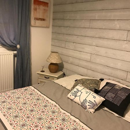 Jolie Chambre Dans Quartier Calme Езин Екстериор снимка