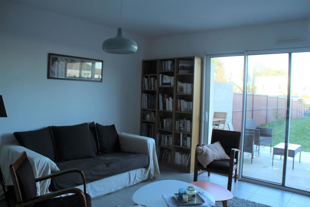 Jolie Chambre Dans Quartier Calme Езин Екстериор снимка
